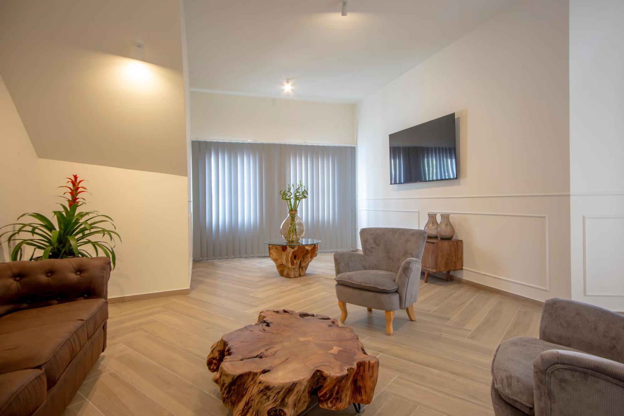 Guest House Jacaranda Фаро Екстериор снимка